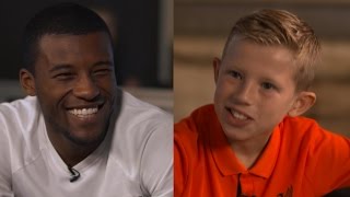 Gini Wijnaldum sings Three Little Birds  Kop Kids Interview [upl. by Kirima]