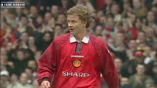 THE REAL HERO  Solskjaer EPIC RED CARD against Newcastle [upl. by Annabelle497]