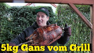 5 kg Weihnachtsgans vom Grill  gefüllte Gans vom Drehspieß [upl. by Apoor]