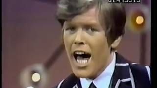 Hermans Hermits  Listen People  Dandy 1966 [upl. by Lemmie]