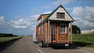 Tiny house  les maisons du changement  Tout Compte Fait [upl. by Demodena11]