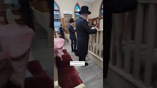 woodbourne shul with the rebbe rabbi jungreis shlita admor niklesburg3 [upl. by Rexer]