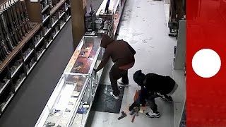 Gang burgle 50 firearms from gun shop in 2 minutes Houston [upl. by Imeaj848]