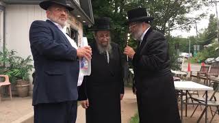 Rosh yeshiva haguan rshmuel kamenetsky visiting the woodbourne shul pt2 [upl. by Heddi]