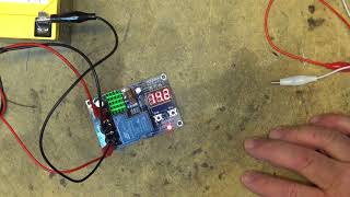 Battery charge controller [upl. by Aieka]