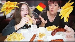 Mukbang Belge  Frites fricadelle et sauce fromage 😋🇧🇪 [upl. by Alyse423]