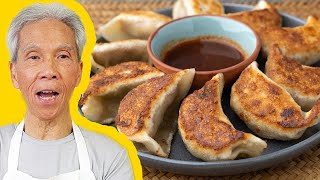 🤤 Dads MOUTHWATERING Potstickers 鍋貼 [upl. by Barvick124]