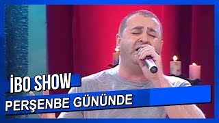 Perşembe Gününde  Şafak Sezer  Canlı Performans [upl. by Trstram]